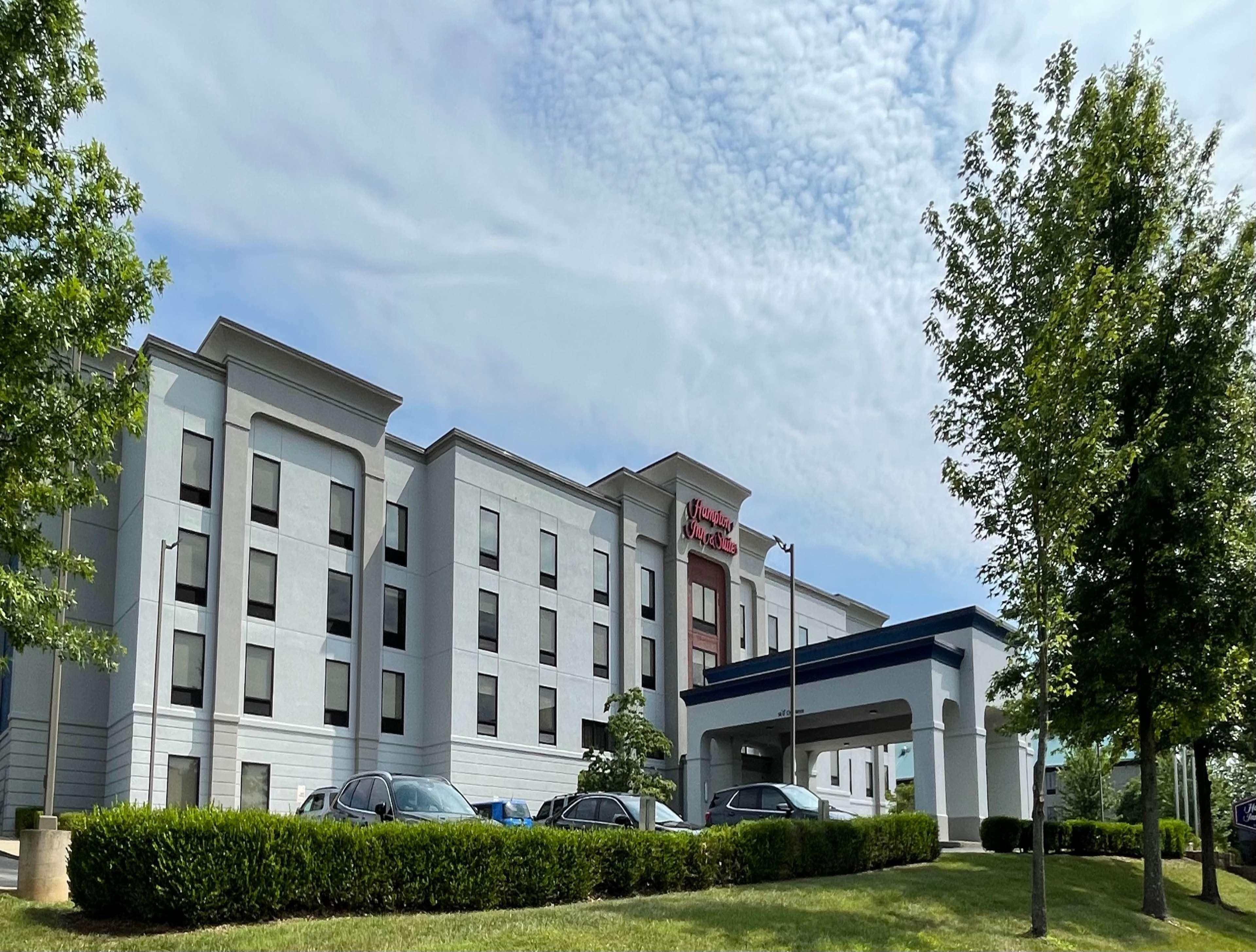 Hampton Inn & Suites Louisville East Kültér fotó