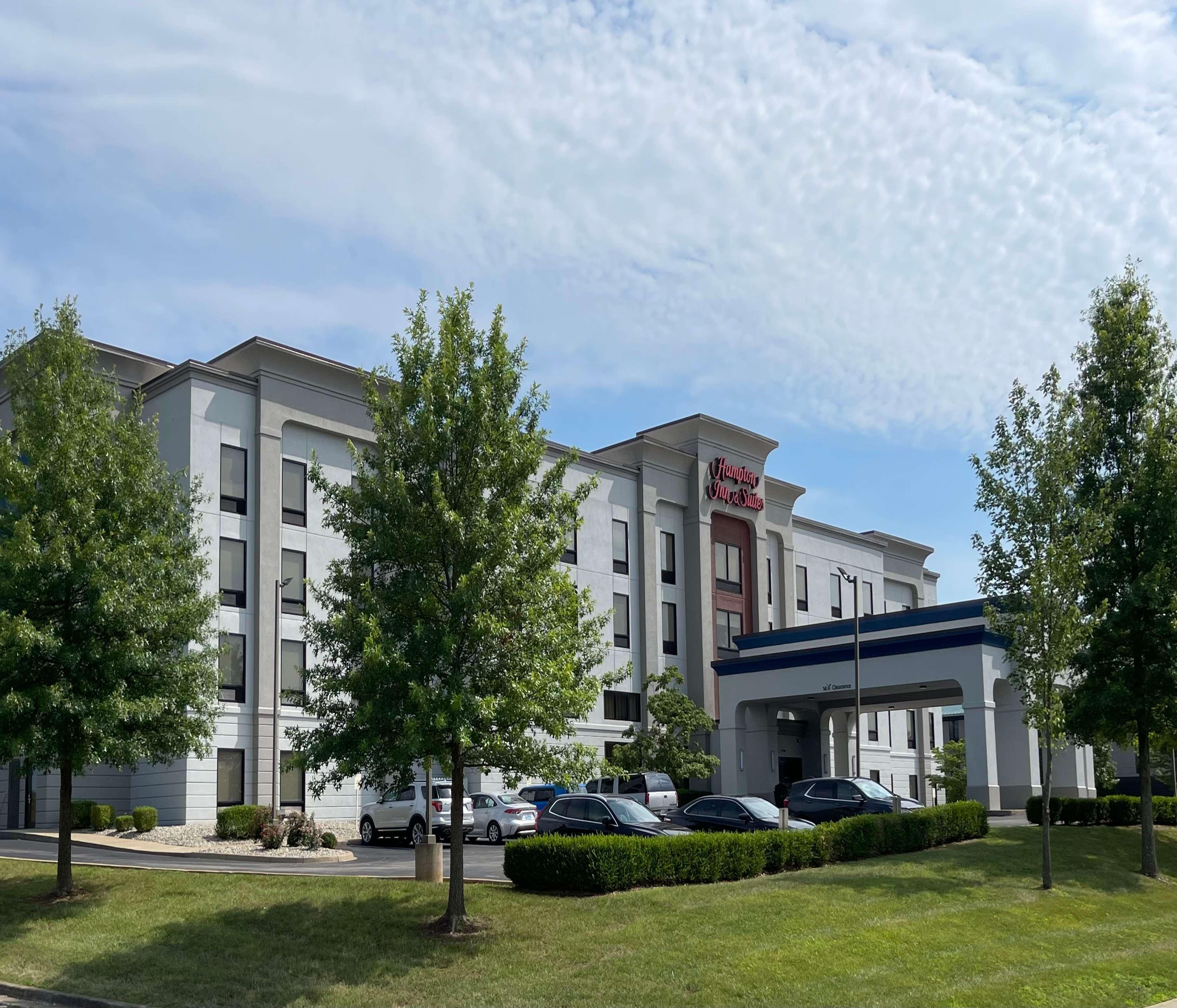 Hampton Inn & Suites Louisville East Kültér fotó