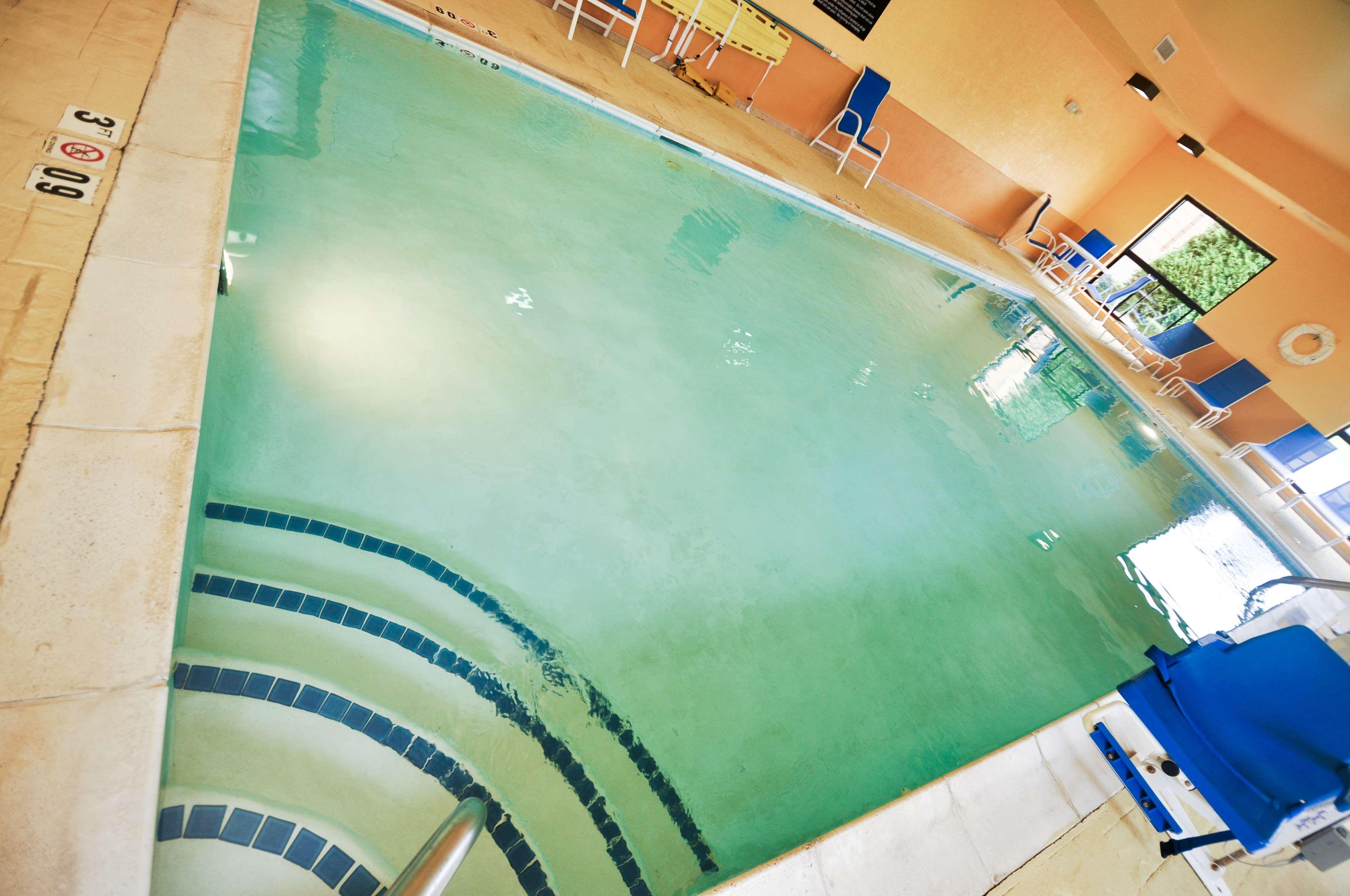 Hampton Inn & Suites Louisville East Kültér fotó