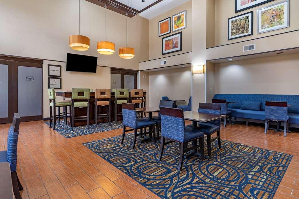 Hampton Inn & Suites Louisville East Kültér fotó